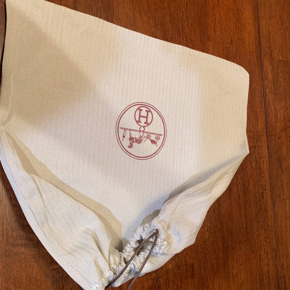 Brand new rare authentic Hermes dust bag for Kelly 25-28 and other with strings